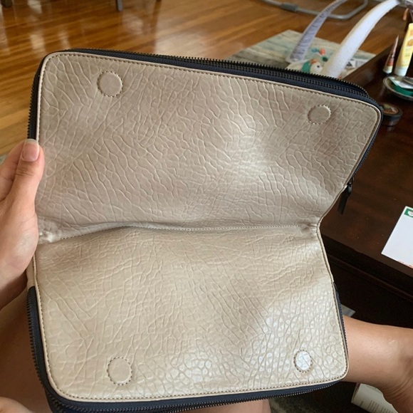 French connection clutch - Picture 6 of 6